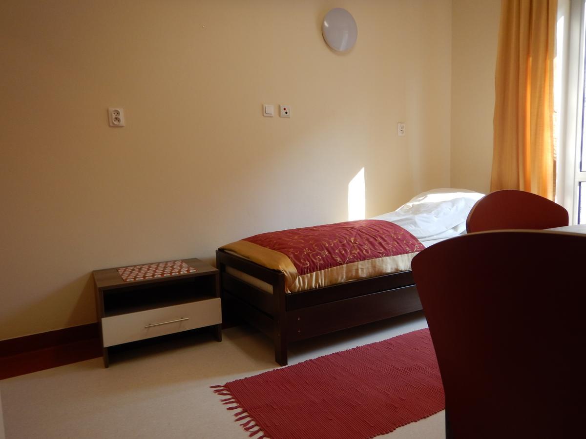 Hostel Sklodowska Люблин Экстерьер фото
